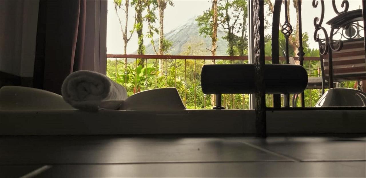 Tropical Suites & Villas La Fortuna Exteriör bild